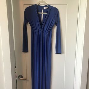 Blue floor-length dress - very comfortable!